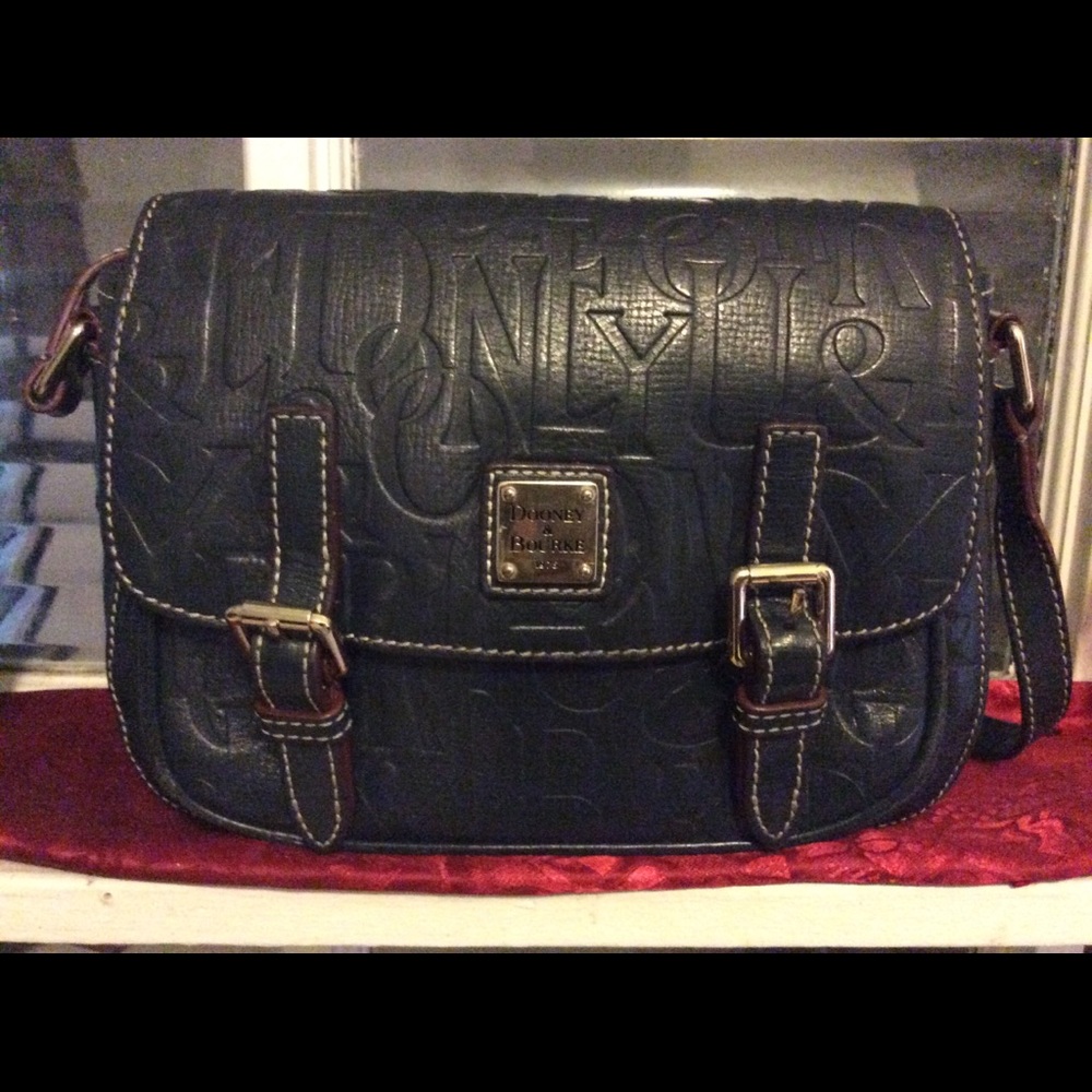 Dooney & Bourke bag